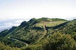 Blick auf die Strasse nach Santana vom Plateau "Teixeiras"