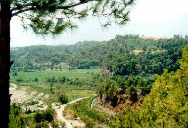 Das Flussbett des Alakir Cayi