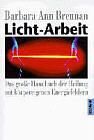 Die Autorin genießt hohes Ansehen als Physikerin, als Lehrerin in den unterschiedlichsten Heilund Therapieverfahren und ist heute eine der erfahrensten und besten Heilerinnen der westlichen Welt. Licht-Arbeit ist ein Buch, das es wert ist, öfter gelesen zu werden. Ein ideales Arbeitsbuch nicht nur um die höheren Sphären der Heiler kennen zu lernen, sondern auch an sich selber arbeiten und dadurch den eigenen Frequenzbereich anheben zu können. Die angeführten Praxisbeispiele sind äußerst interessant für alle, die das Thema Heilen in den einzelnen Auraschichten fasziniert.