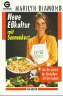 Marilyn Diamond ist Ernährungswissenschaftlerin, Leiterin des Instituts für die ernährungbewusste Hausküche und Ernährungsberaterin für Kinder und Schwangere im BARAKA-Gesundheitszentrum - - - Wer je die Befürchtung hatte, mit SonnenKost könne man keine ordentlichen Speisen zubereiten, wird von Marilyn Diamonds Buch aufs Freudigste überrascht sein. Auf über 300 Seiten präsentiert sie uns die feinsten Köstlichkeiten perfekt arrangiert. Der Bildband zeigt nicht nur Gaumenfreuden, sondern ist auch eine Augenweide. Auf vielen Farbfotos zeigt Marilyn Diamond ihre Gerichte und man kann's kaum erwarten, sie selbst auszuprobieren.