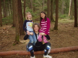 Gewichtheben ... mit glücklichen Kindern (meine Nichte Sabrina rechts)