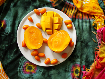 © Regina F. Rau: Früchtemandala:  Mango, Kumquat