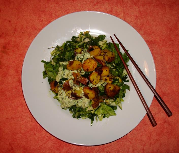 Regina F. Rau: Frühlingswiesen-Salat mit Bärlauch 