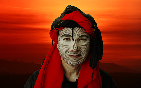 © Regina F. Rau: Foto-PC-Kunst: Mummenschanz: "Rote Sonne 1"