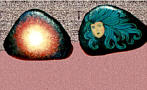 © Regina F. Rau: bemalte Steine 'Supernova' + 'Meerjungfrau'