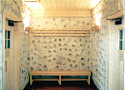 © Regina F. Rau: Wellness-Hotel Sonnenwald: Erdsauna Eingang