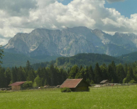 über die Almwiesen nach Wallgau