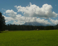 über die Almwiesen nach Wallgau