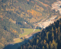 Tag 2 - Blick vom Hochalplkopf (1770m):
              auf das Rissbachtal und Gipfel