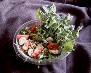 Kräutermahlzeit mit Champignon, Tomaten, Walnuss